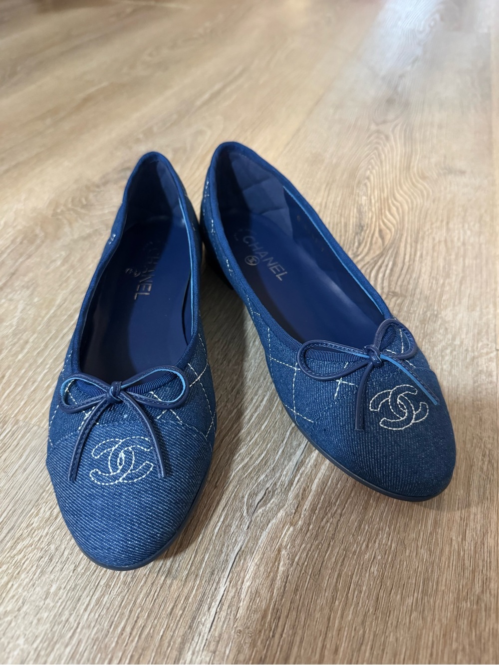 CHANEL Dark Blue Denim Ballet Flats with CC Embroidery